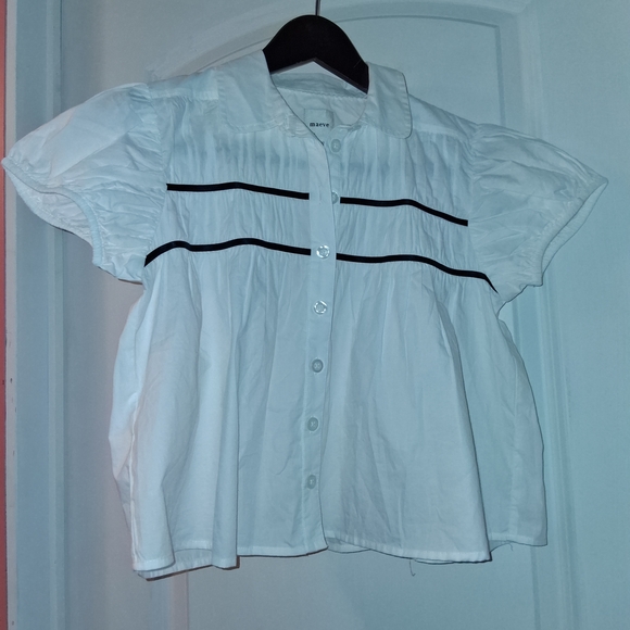 Maeve White Blouse with Dark Trim - Picture 5 of 6